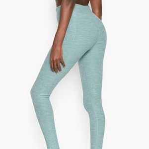 Incredible Essential Legging